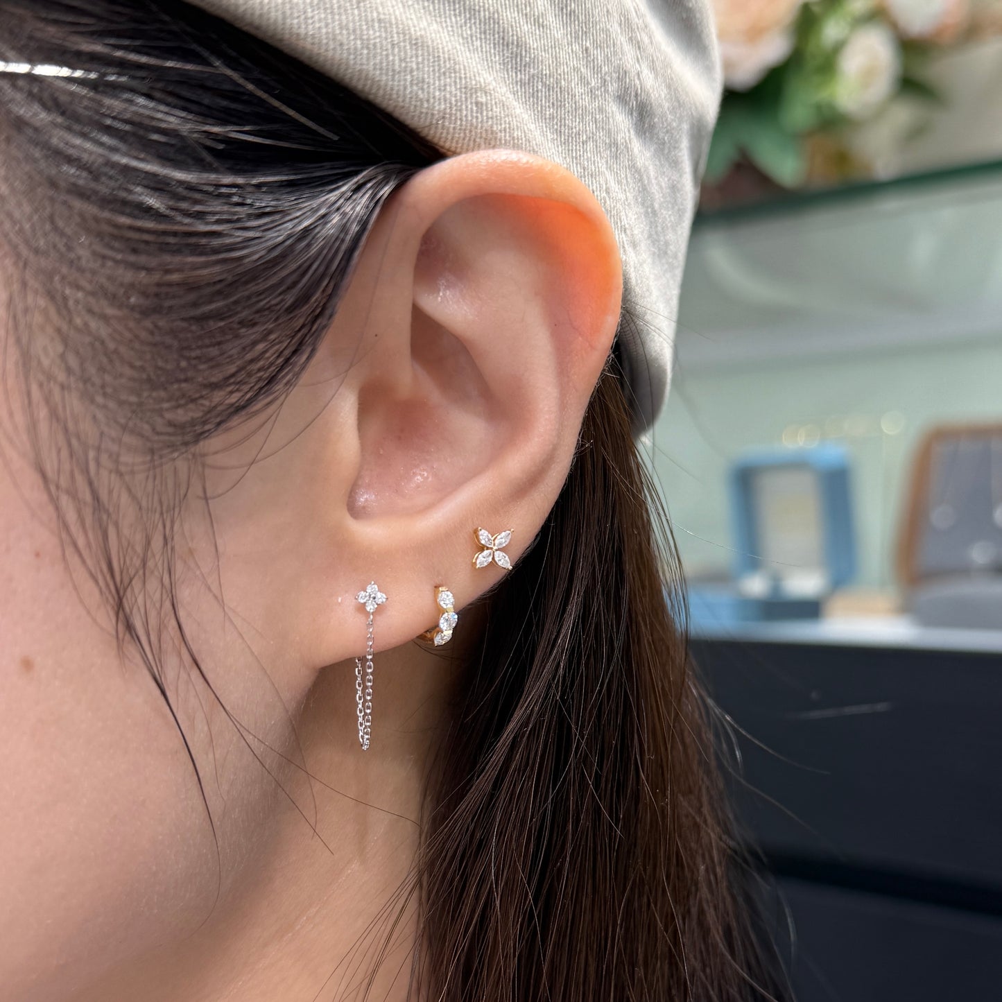 Lab Diamond round 0.04ct flower with chain ear back earring-each
