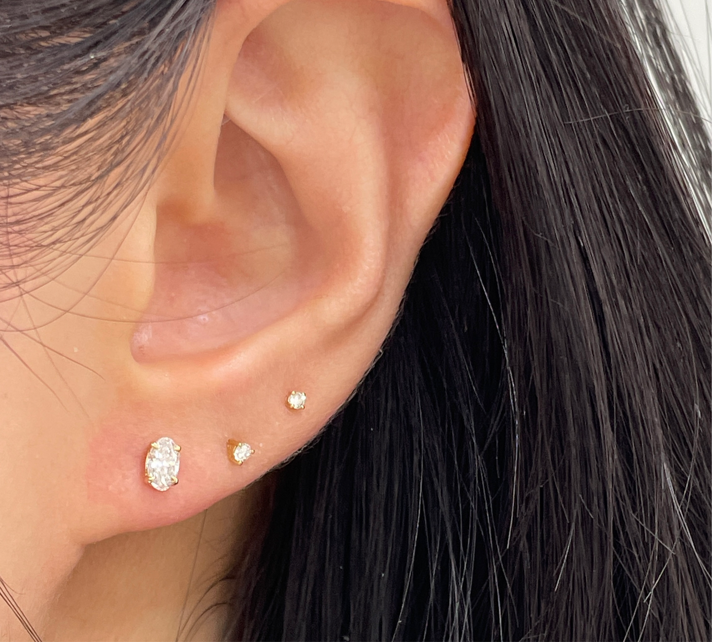 Lab diamond Oval shape 0.4ct four-prong stud earrings -pair