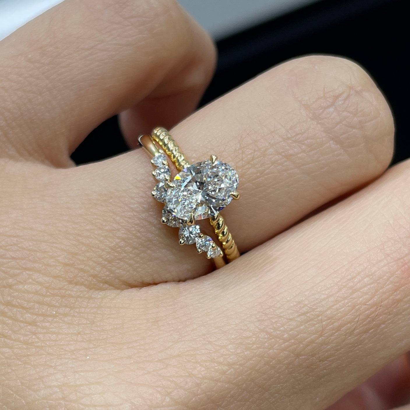 Lab Diamond round 0.25ct V shape half eternity ring