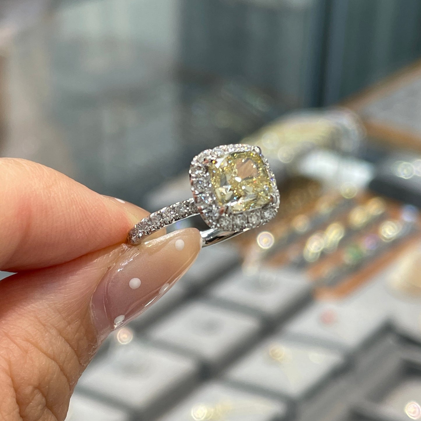 IGI Lab yellow diamond cushion cut 2ct classic halo ring