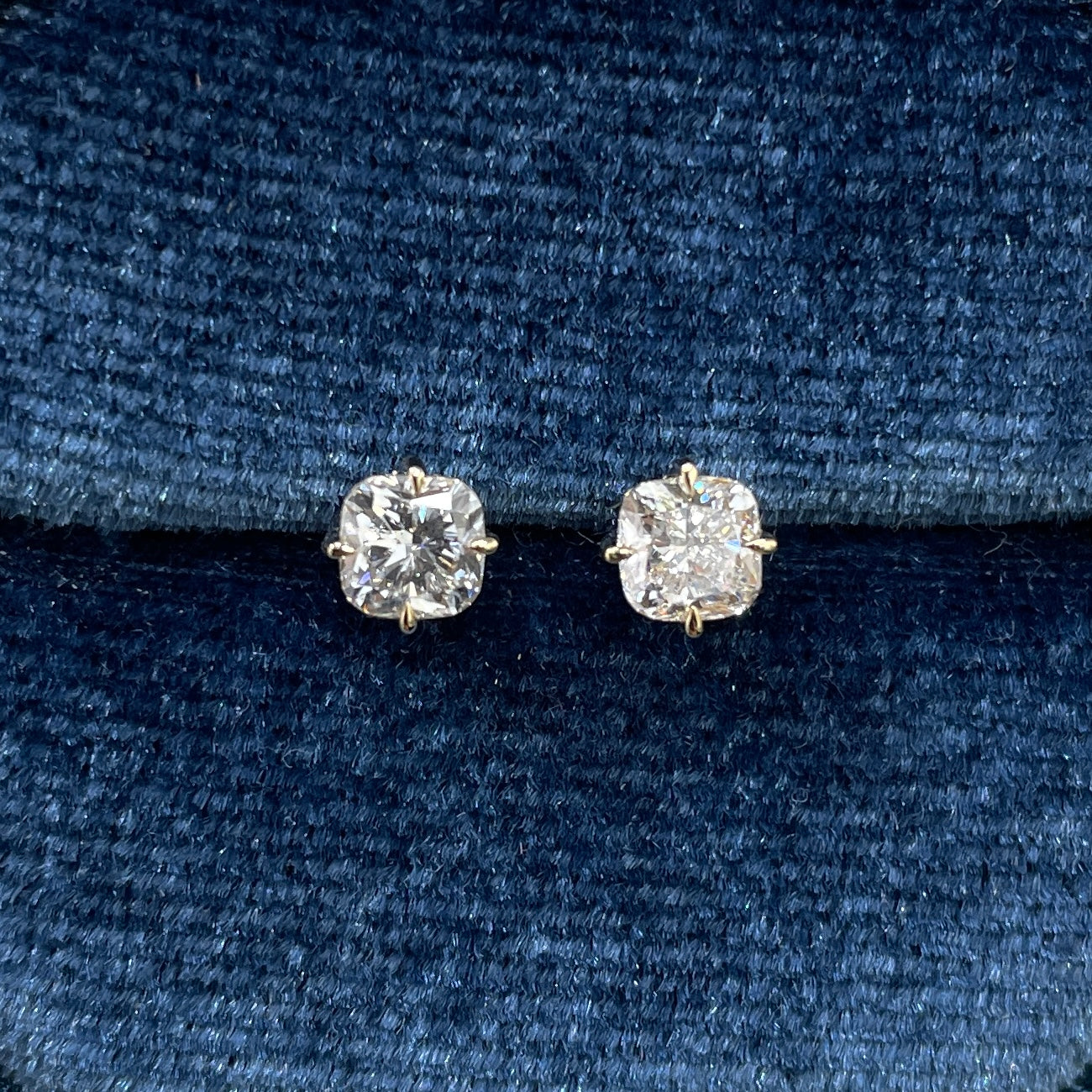 Lab diamond cushion cut 0.9ct four-prong compass stud earrings -pair