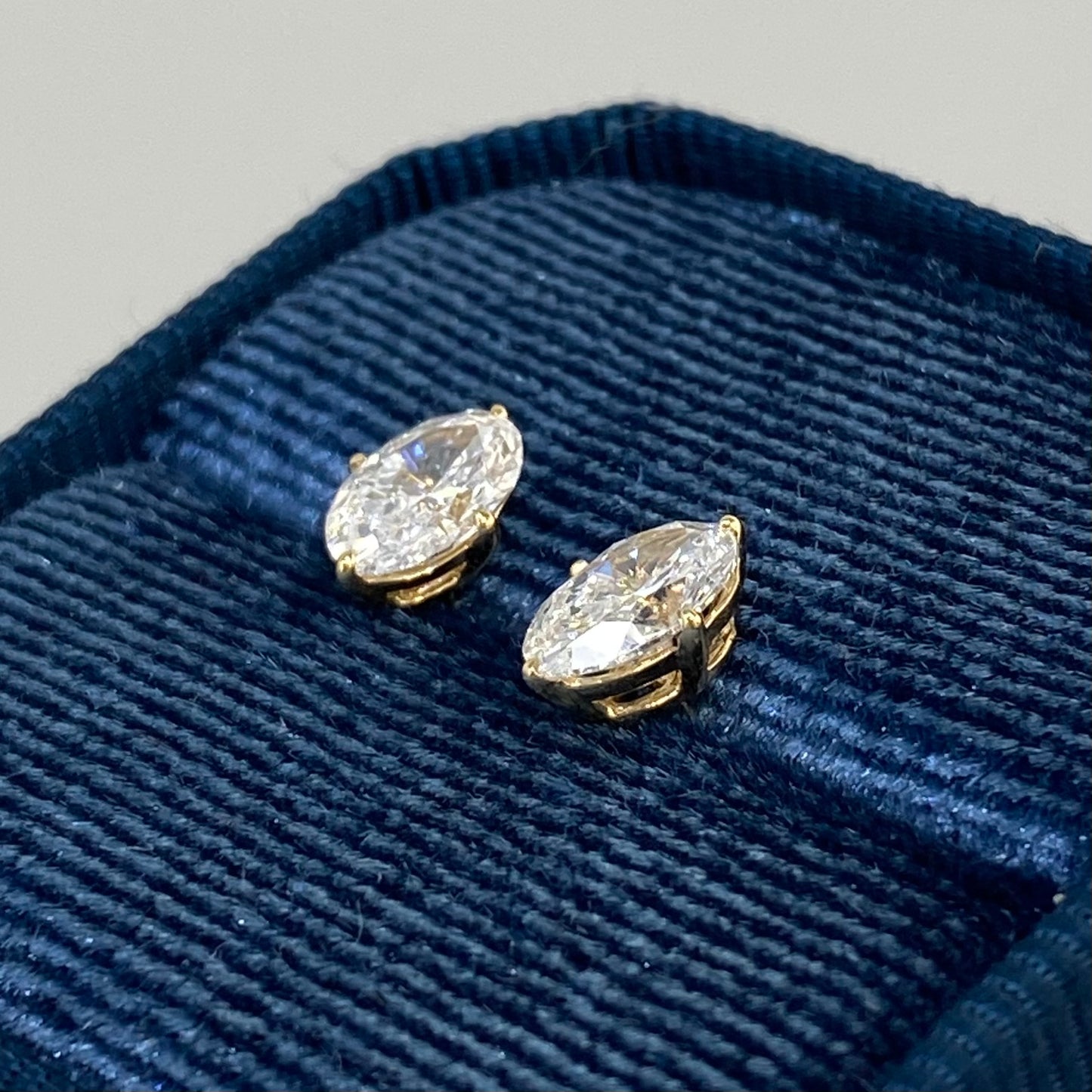 Lab diamond Oval shape 1.4ct four-prong stud earrings -pair