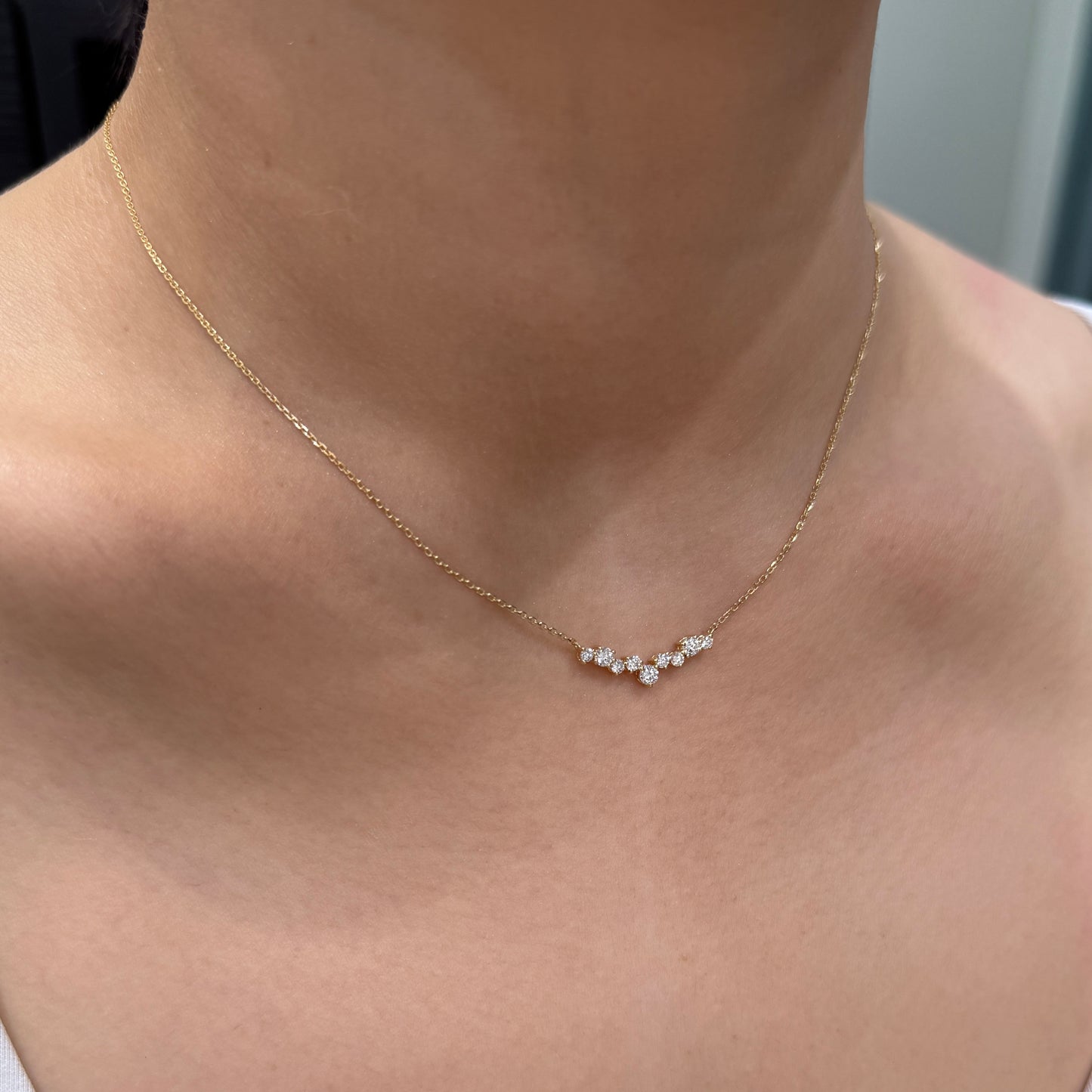 Lab diamond round 0.45ct v shape bar necklace