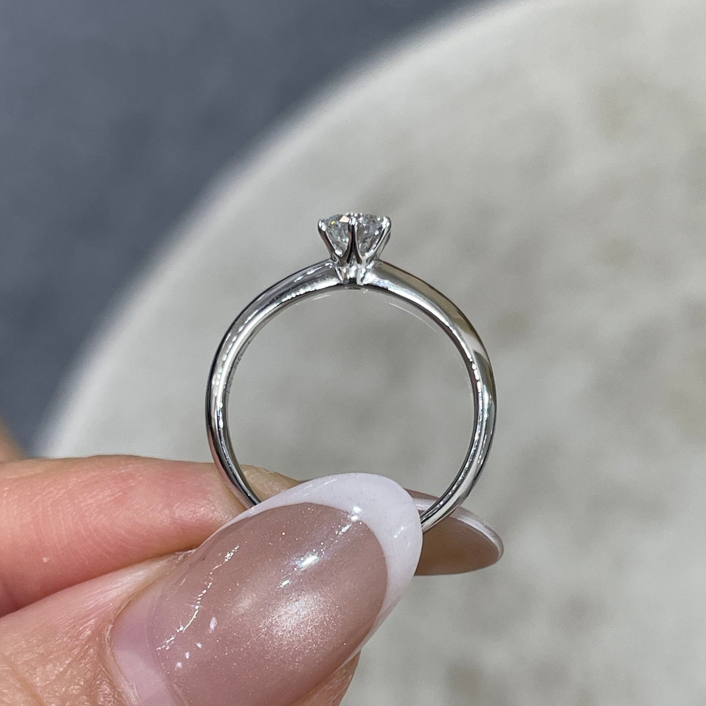 Lab diamond round 0.3ct six-prong knife edge band ring