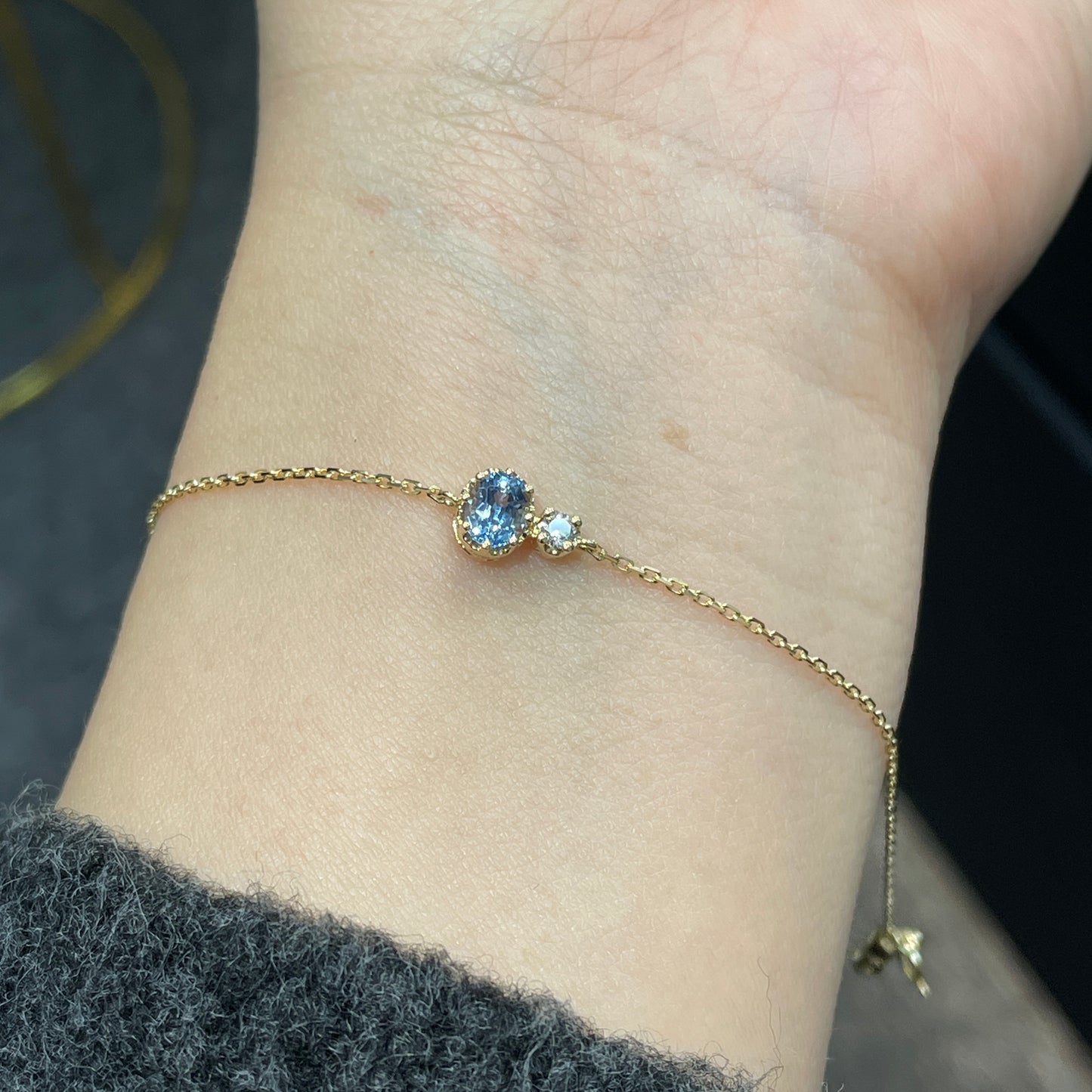 Lab sapphire Santa Maria Oval 0.5ct with lab diamond d round 0.1ct bracelet
