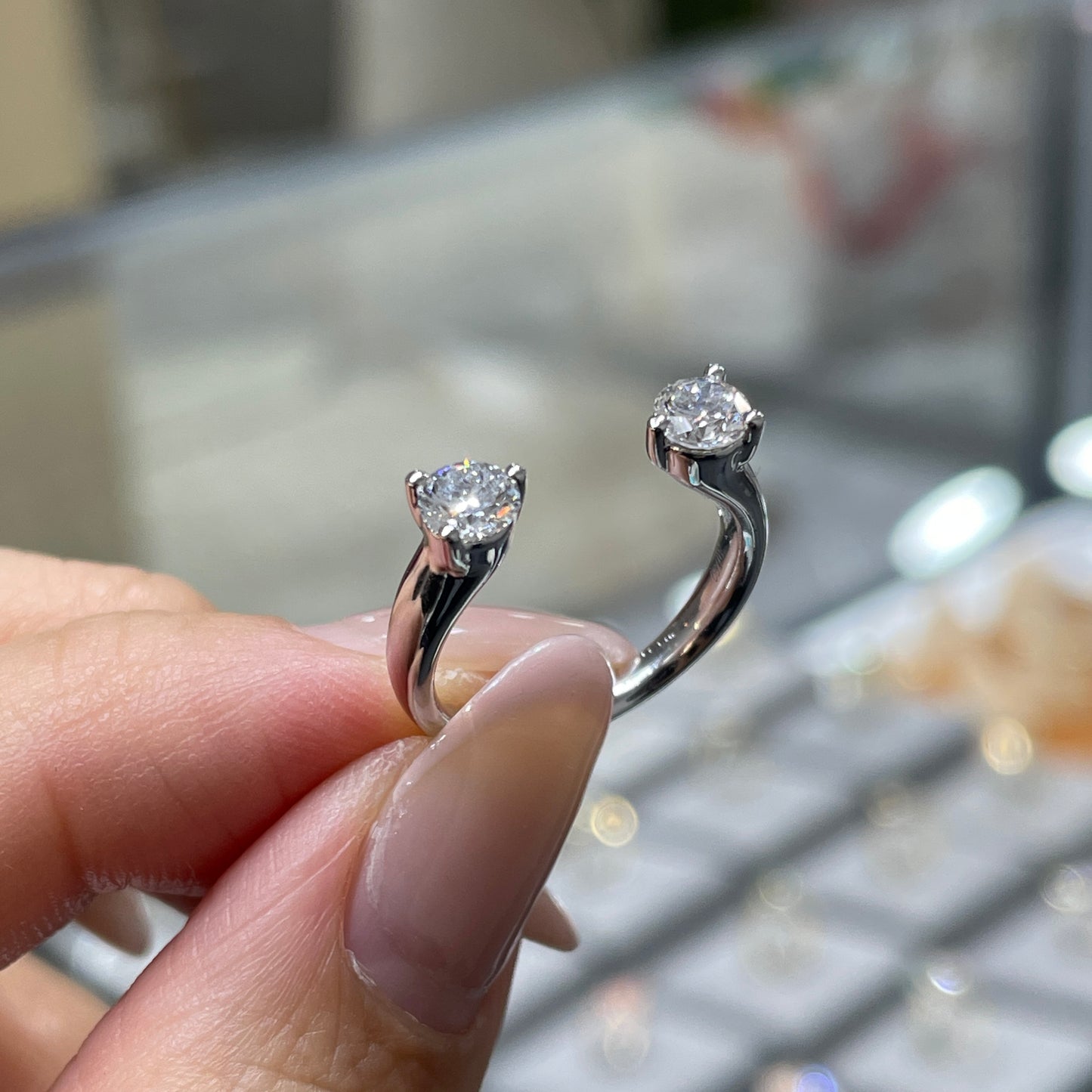 Lab Diamond round 0.6ct duo invisable open ring
