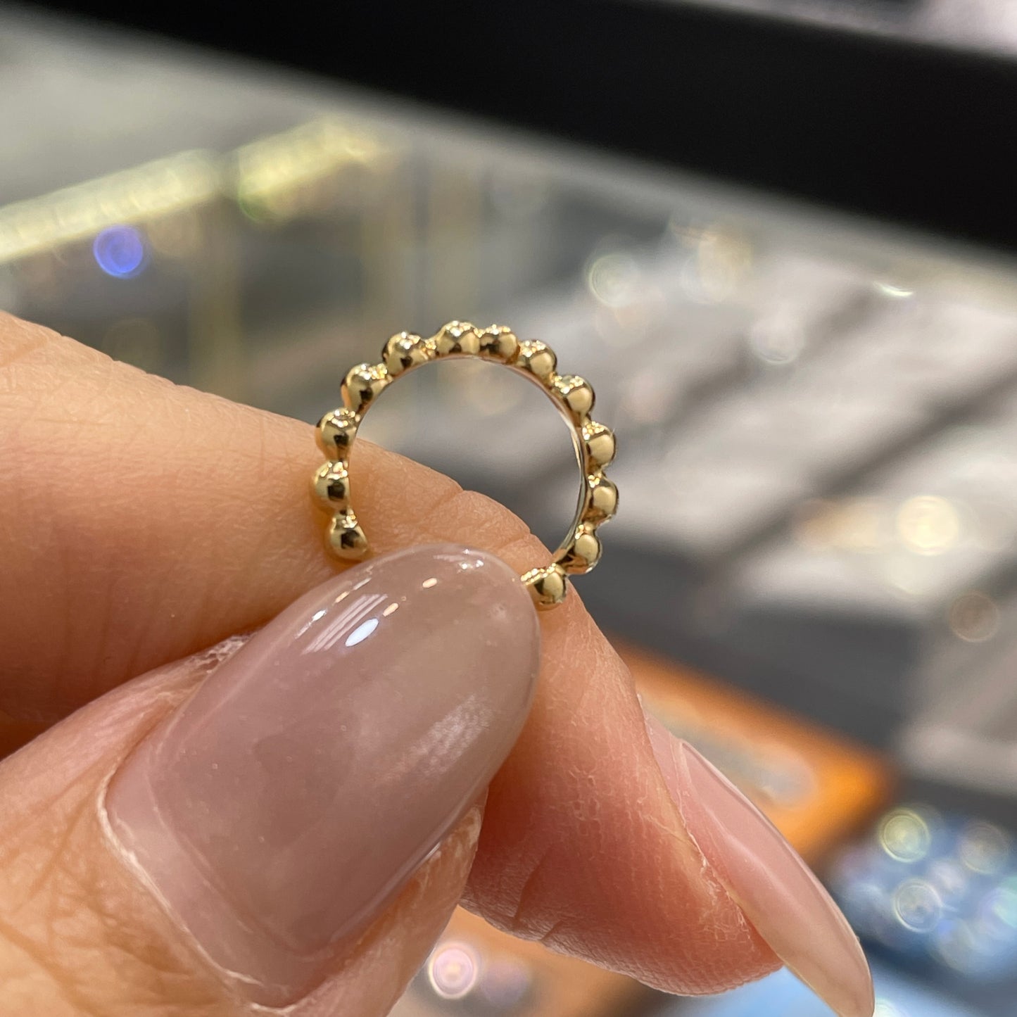 18k milgrain hoop earring-each