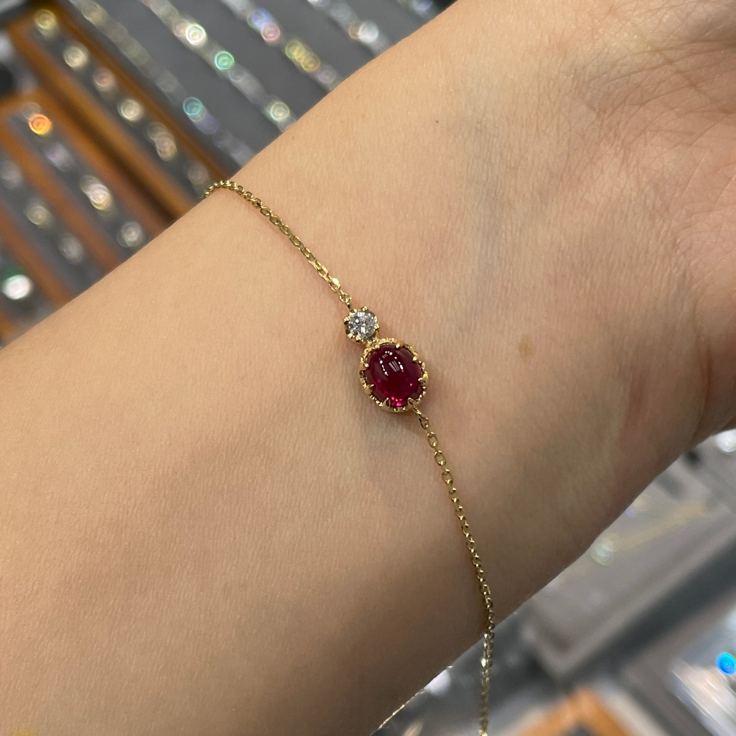 Lab Ruby oval 1ct with little diamond bracelet