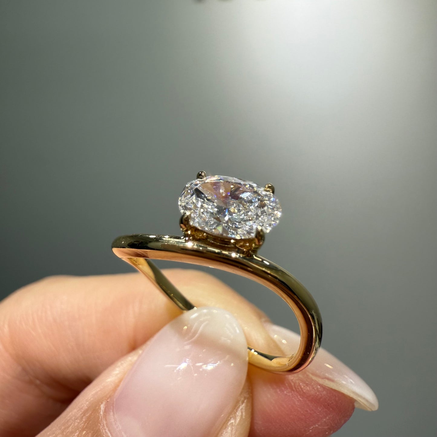 Lab diamond oval shape 0.7ct wave ring