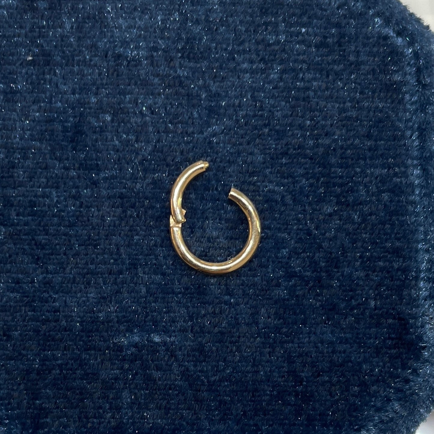 18k Infinity 6mm hoop earring - each