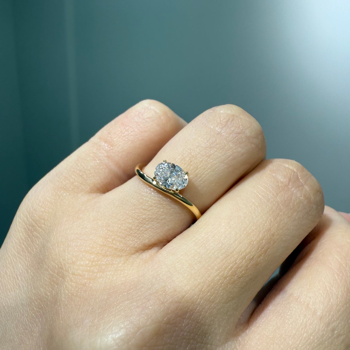 Lab diamond oval shape 0.7ct wave ring