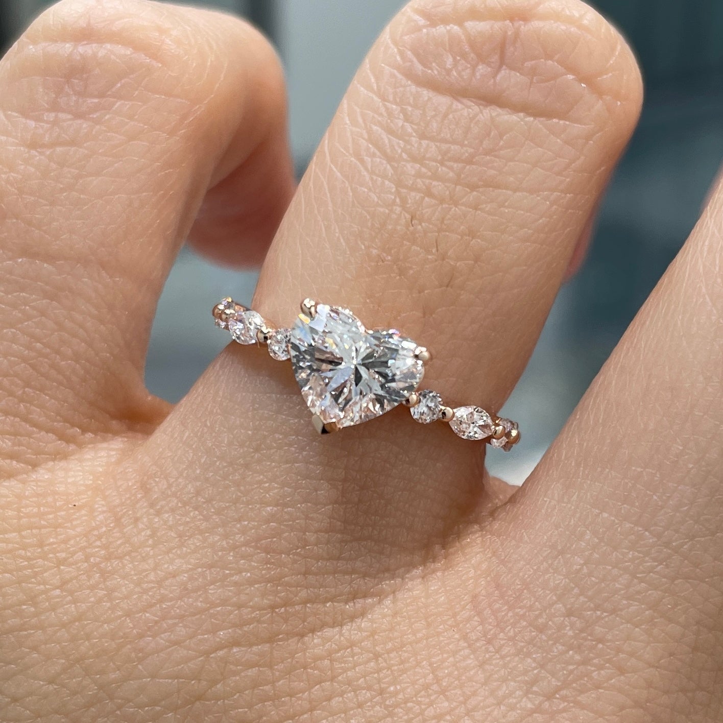 IGI Lab diamond heart 1.2ct marquise and round mix pave ring