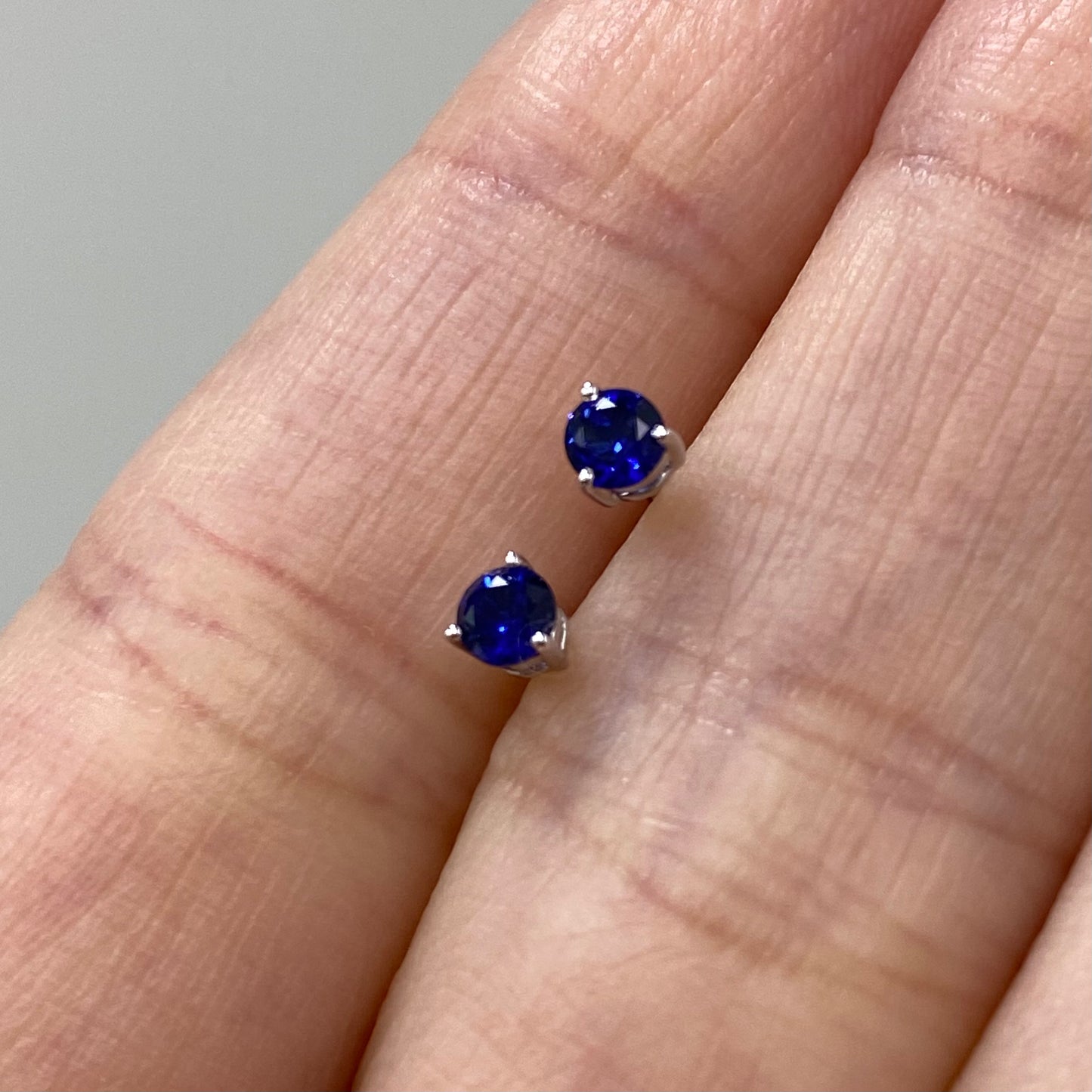 Lab grown sapphire royal blue round 0.3ct stud earrings-pair