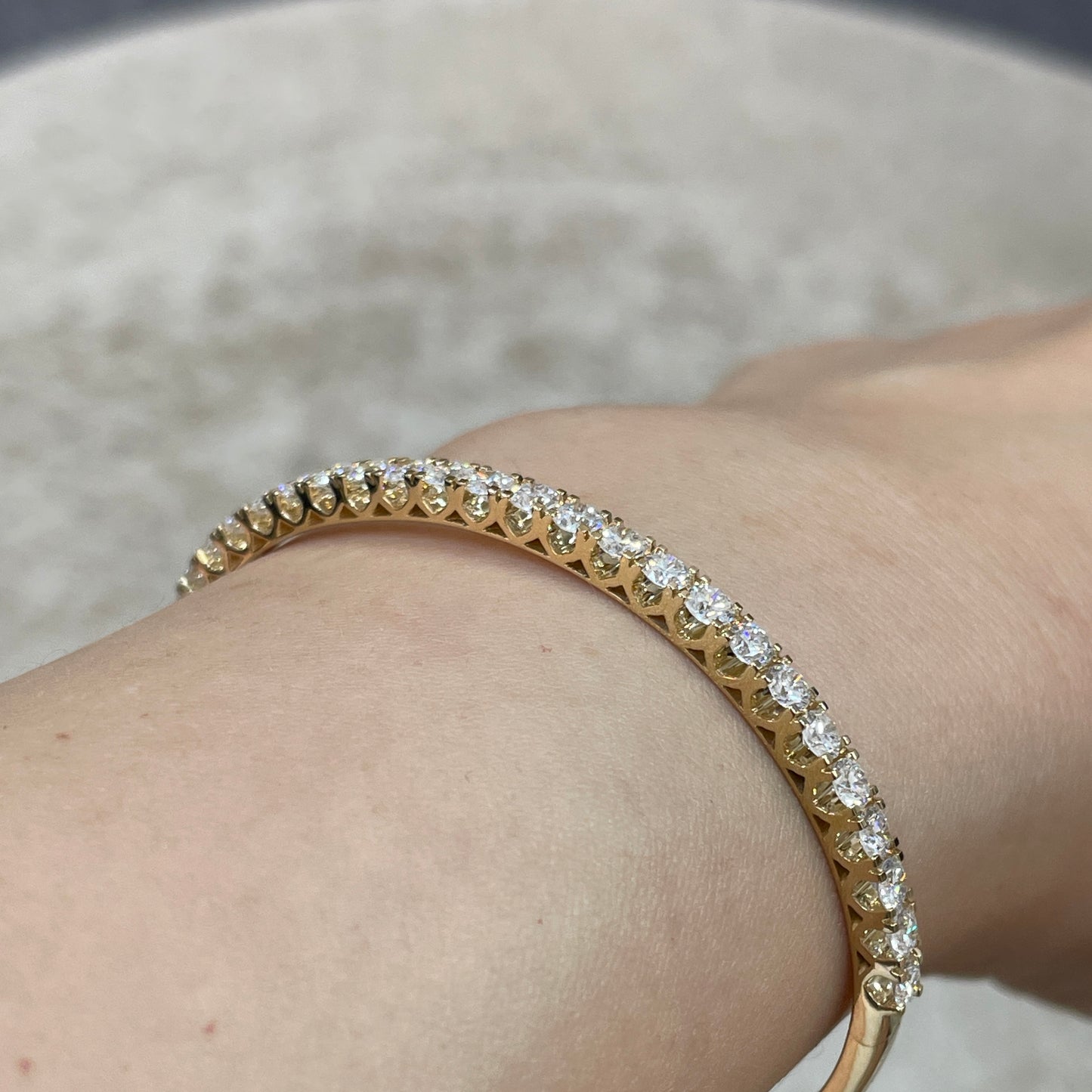 9k Lab diamond round 2.9ct four-prong half tennis bangle