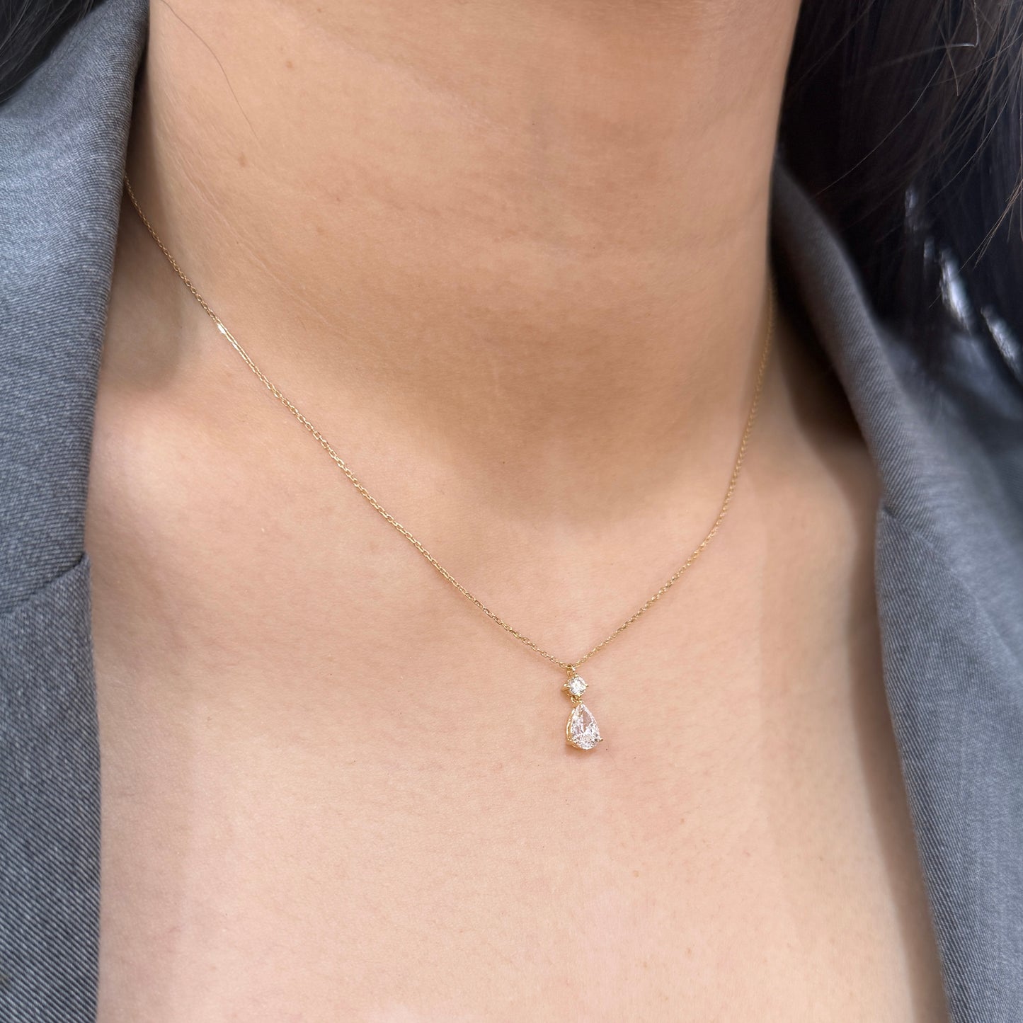 Lab diamond Round and Pear 0.7ct swing necklace