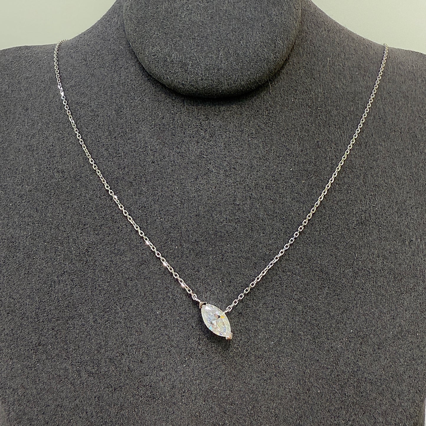 Lab diamond marquise 0.6ct necklace