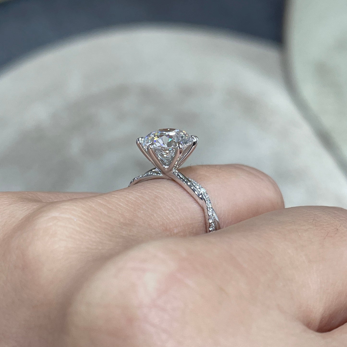 IGI lab diamond round 2ct six-prong pave twisted band ring