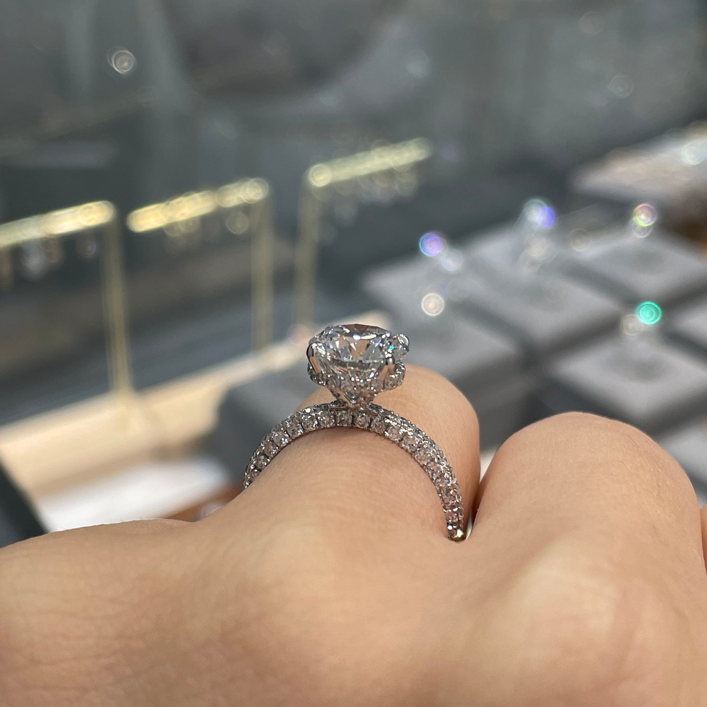 IGI Lab diamond Round 2ct underhalo with underpaved three-side pave band ring