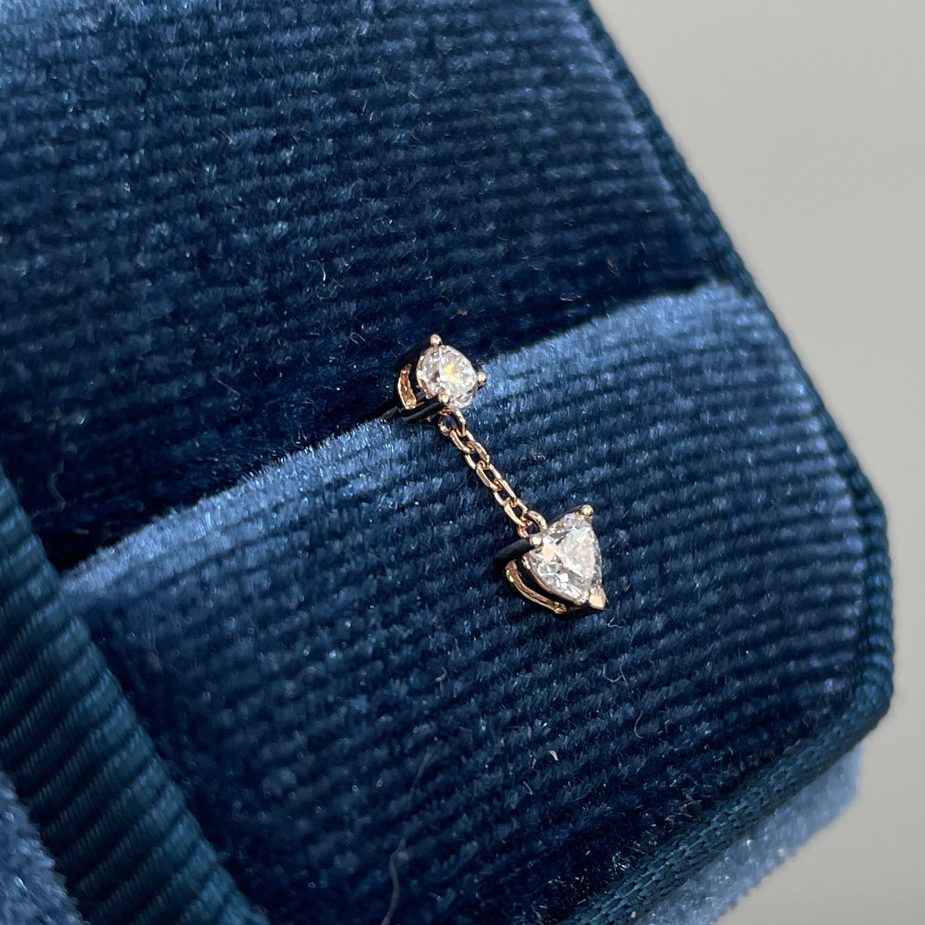 Lab Diamond round and heart shape 0.2ct chain swing stud earring-each
