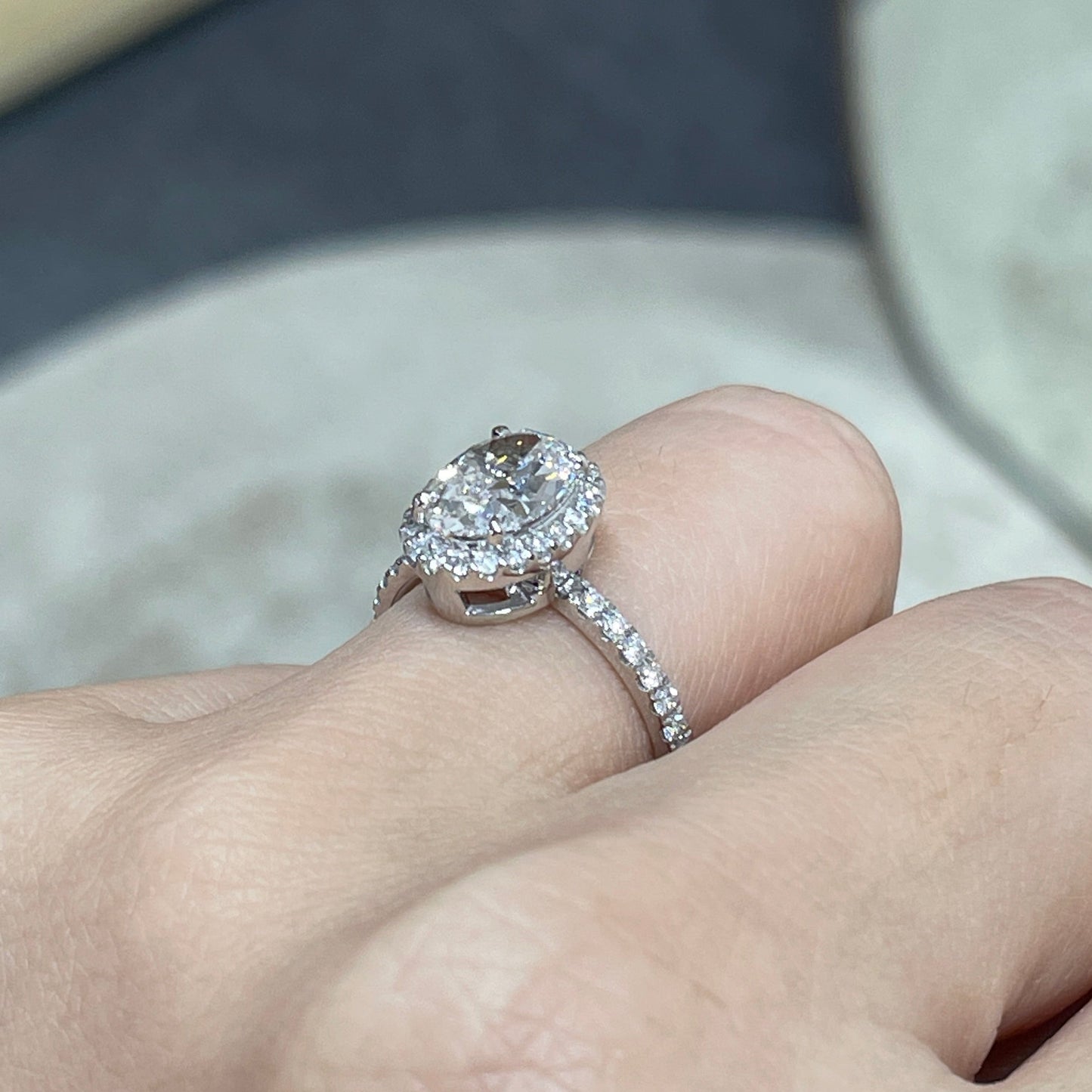 IGI lab diamond oval 1.5ct two-way halo pave ring
