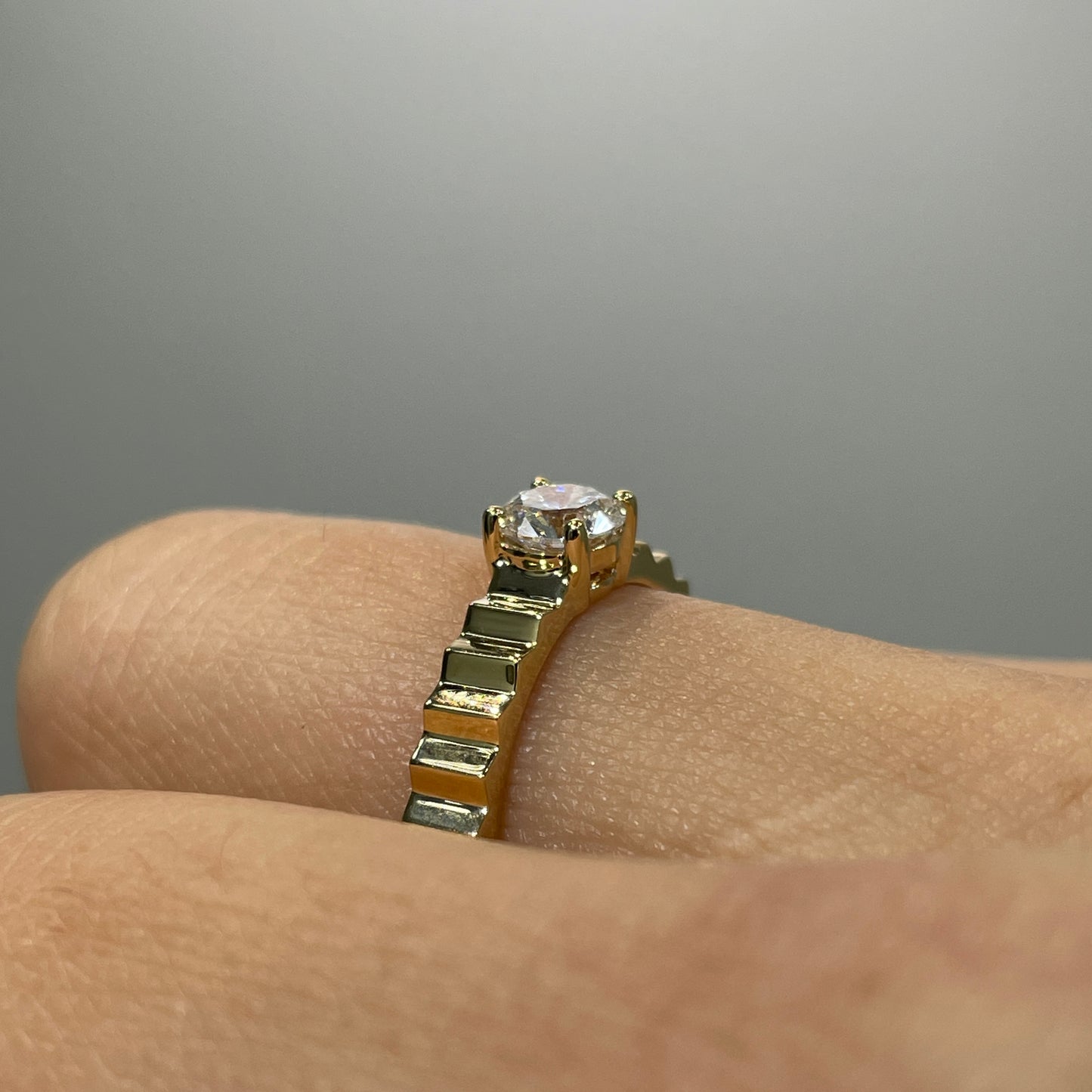 Lab diamond Round 0.5ct ladder ring