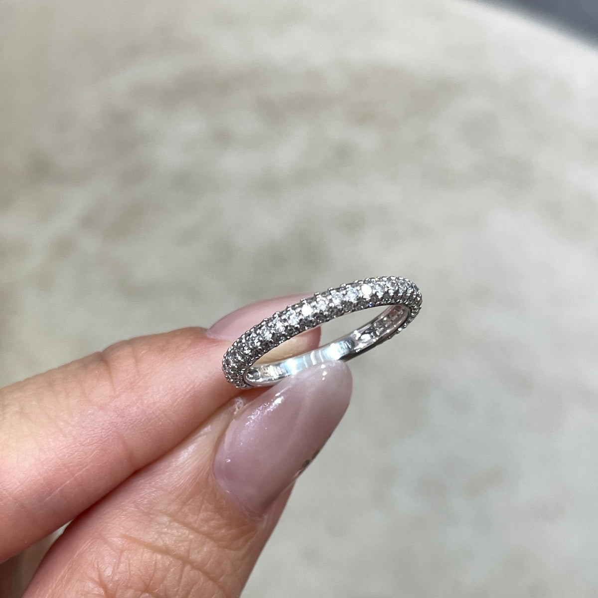 9k Lab diamond round 0.6ct three row ¾ coverage ring