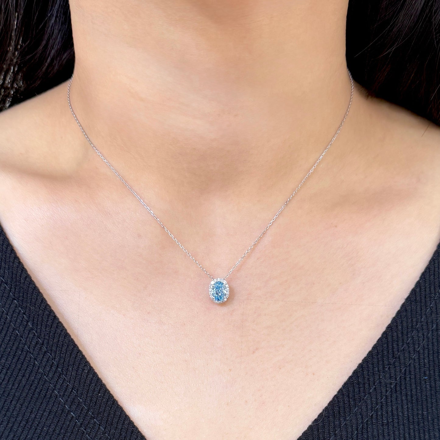 IGI lab blue diamond Oval shape 1ct halo pendant with necklace