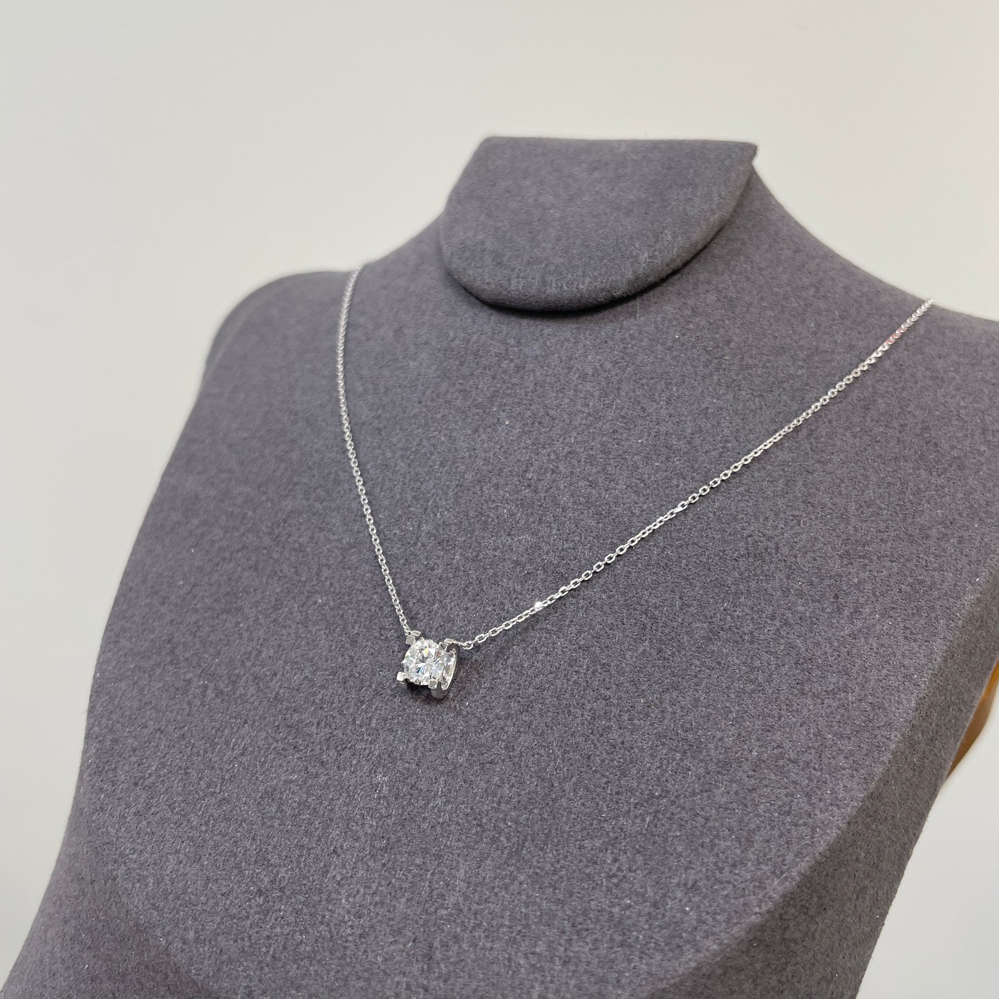 Lab diamond round 0.5ct classic C necklace