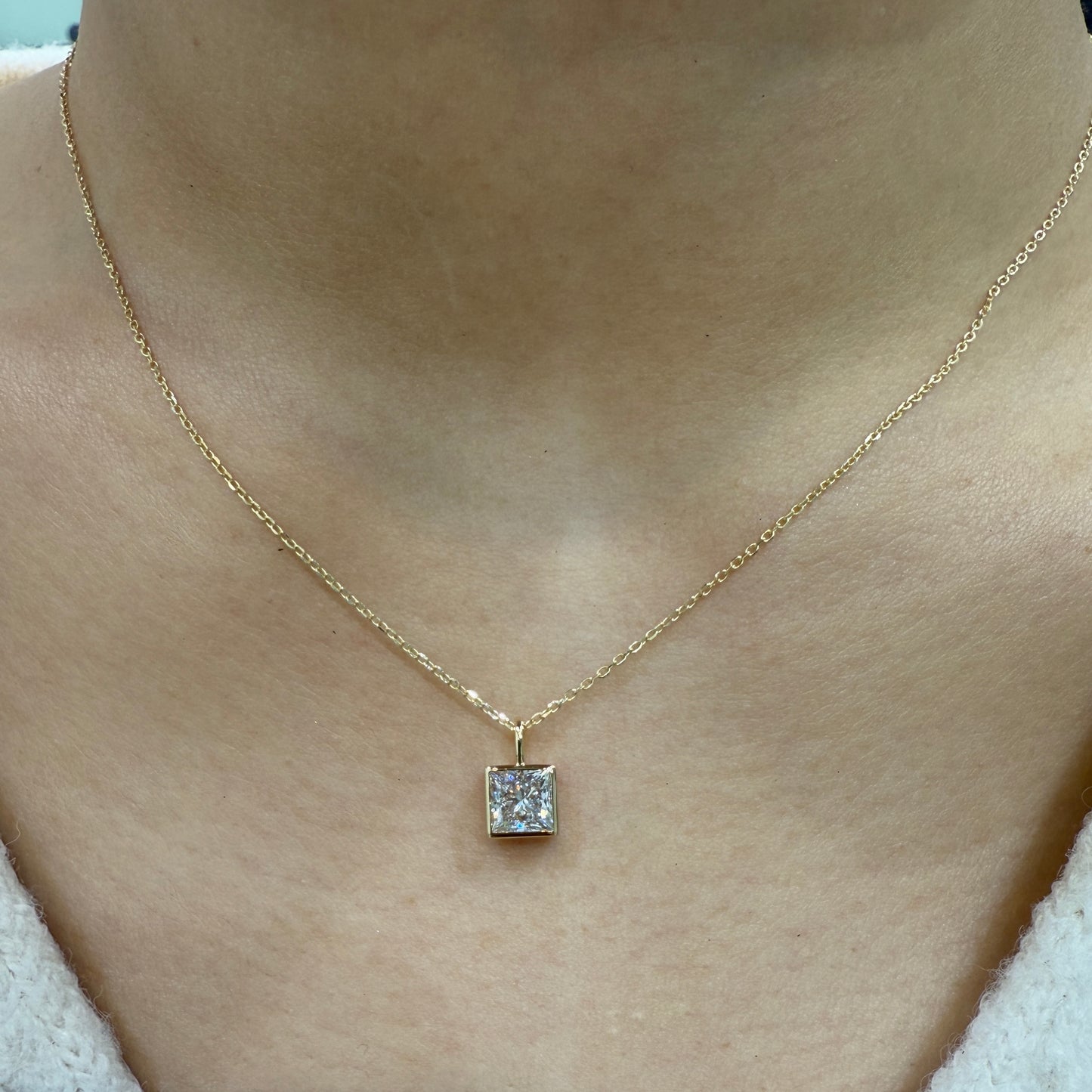 Lab diamond Princess cut 1ct bezel pendant with necklace