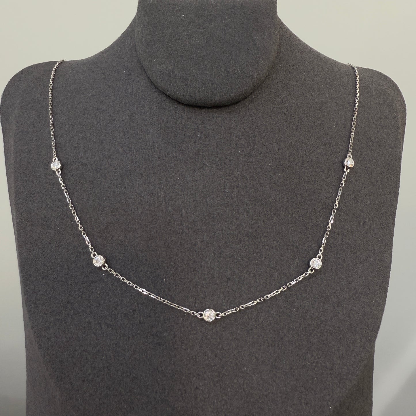 Lab diamond round 0.25ct five bezel necklace