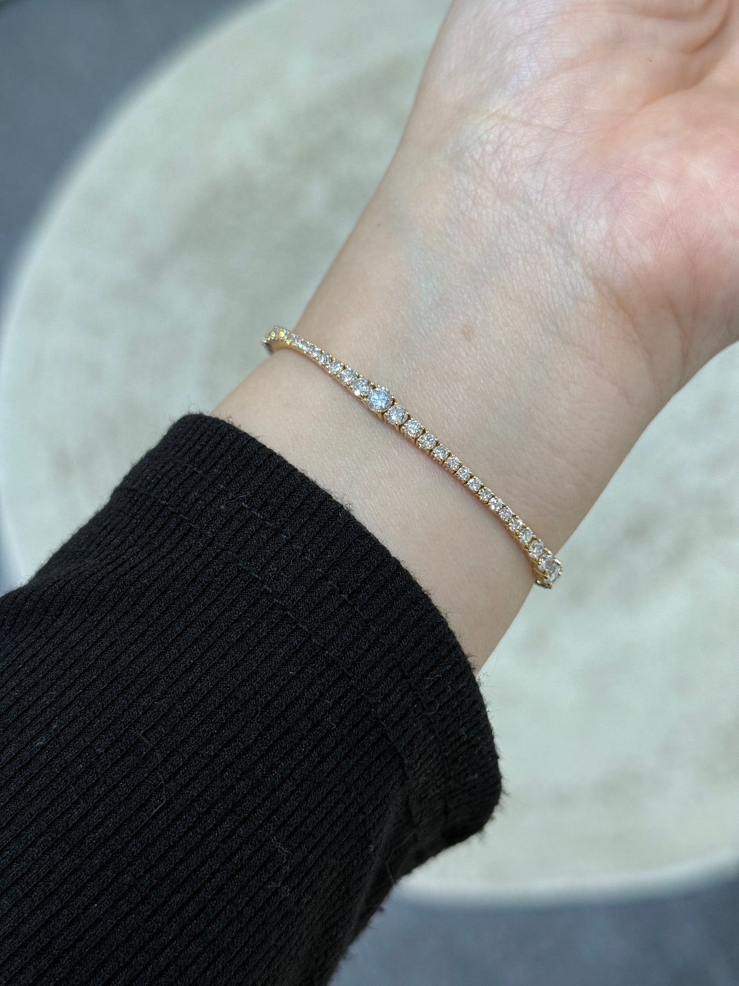 Lab diamond round 3.2ct four-prong wavy tennis bracelet