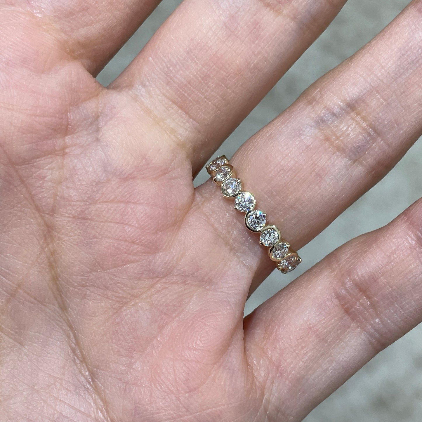 9K lab diamond round 1.6ct infinite wave full eternity ring