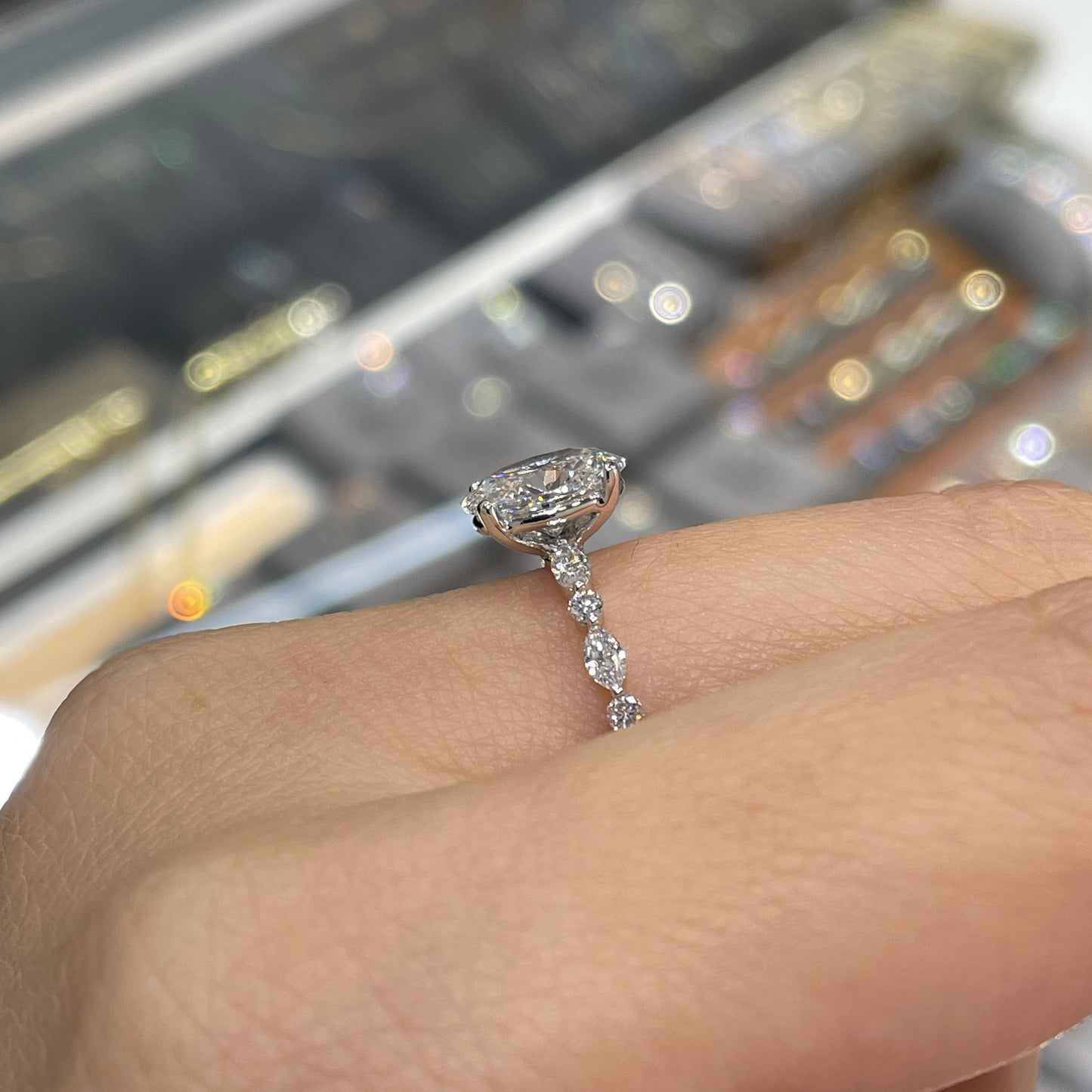 IGI lab diamond Oval 1.5ct marquise round mix pave ring