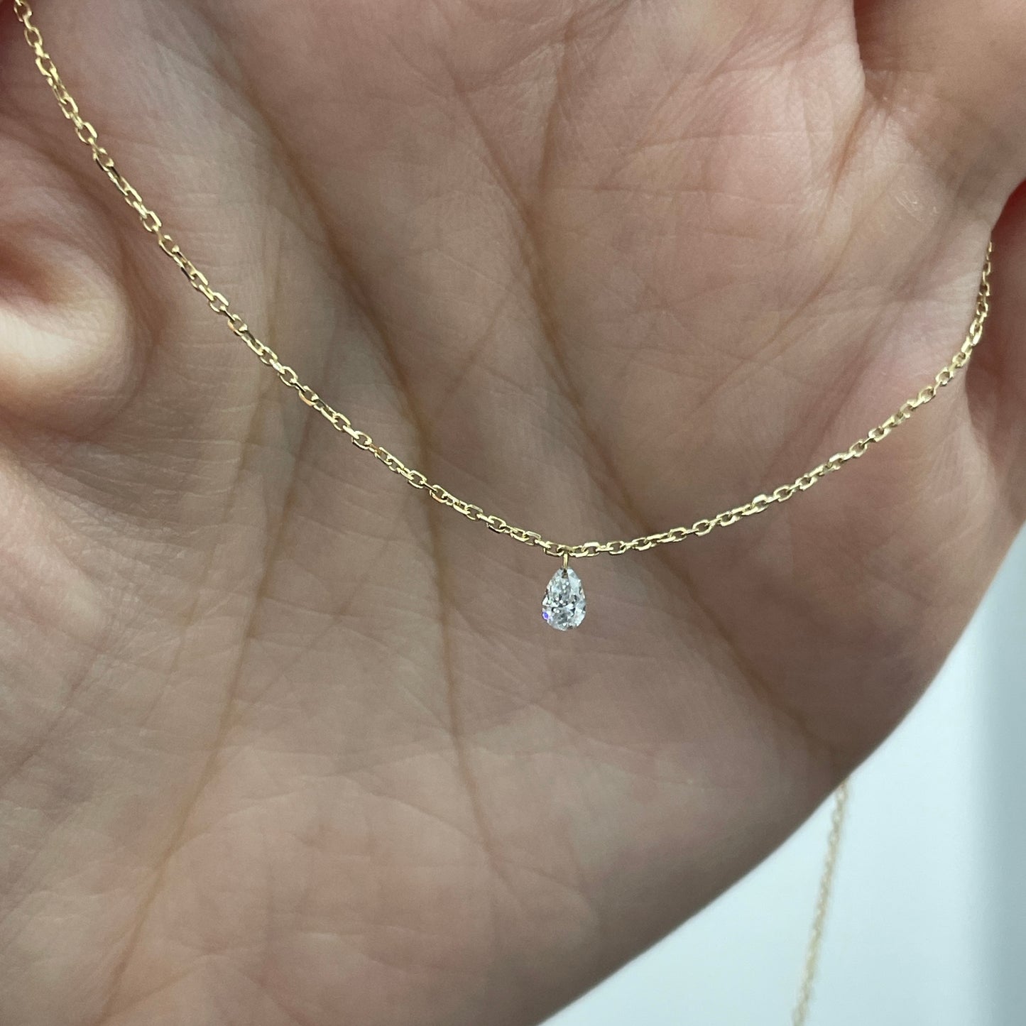 Lab diamond Pear shape 0.1ct floating necklace