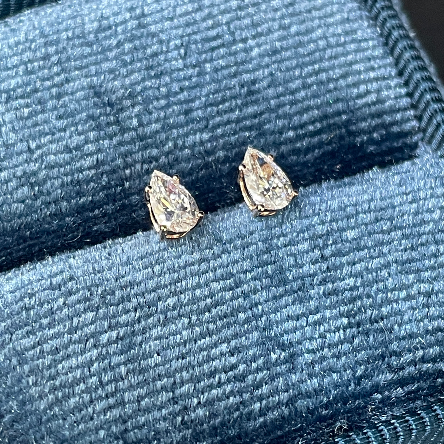 Lab diamond Pear shape 0.4ct stud earrings-pair