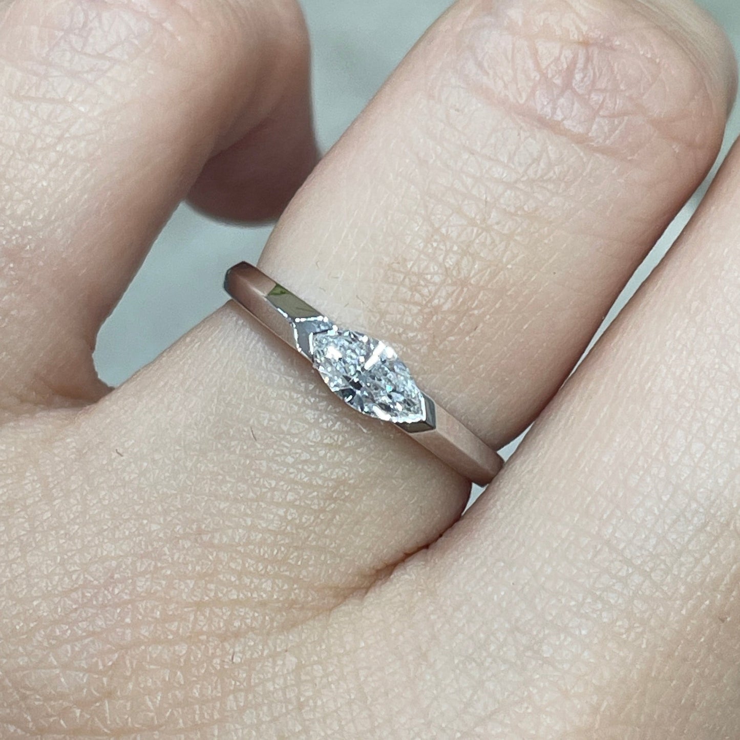 Lab diamond marquise 0.3ct east west horizontal ring