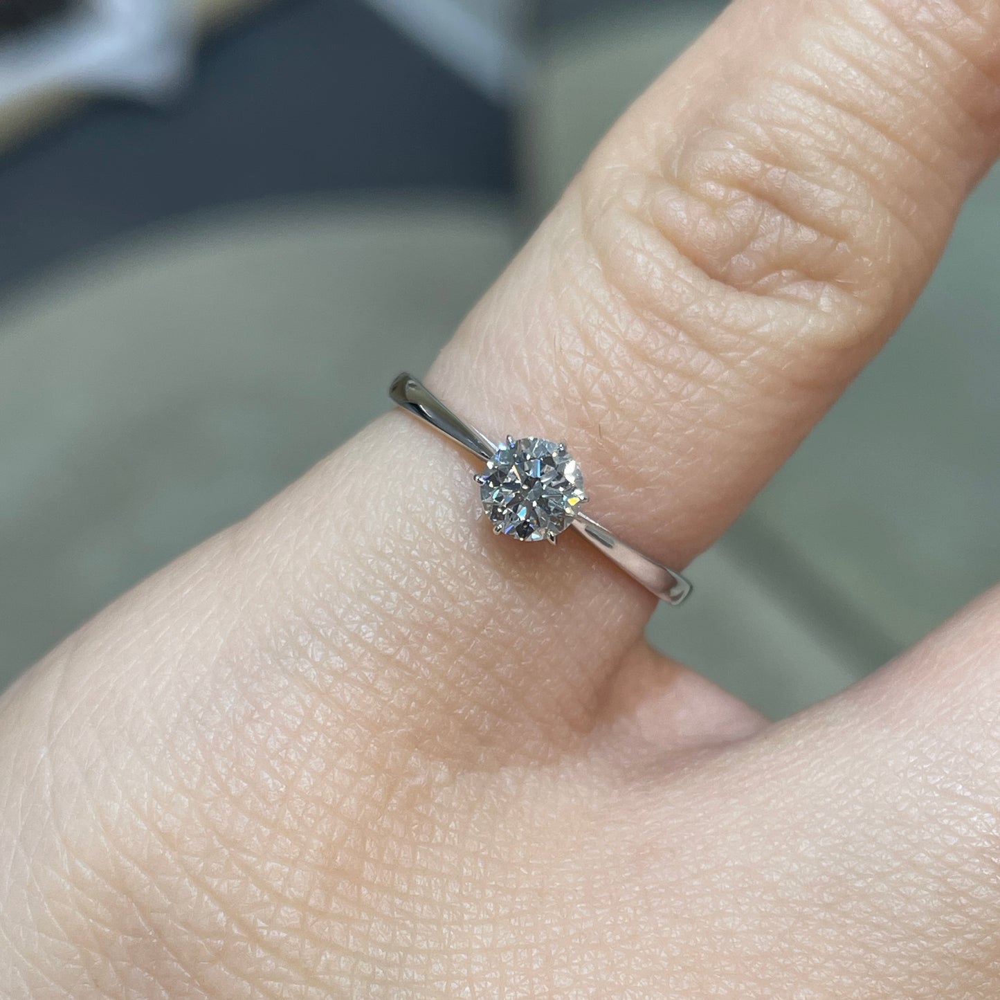 Lab diamond round 0.3ct six-prong solitaire ring