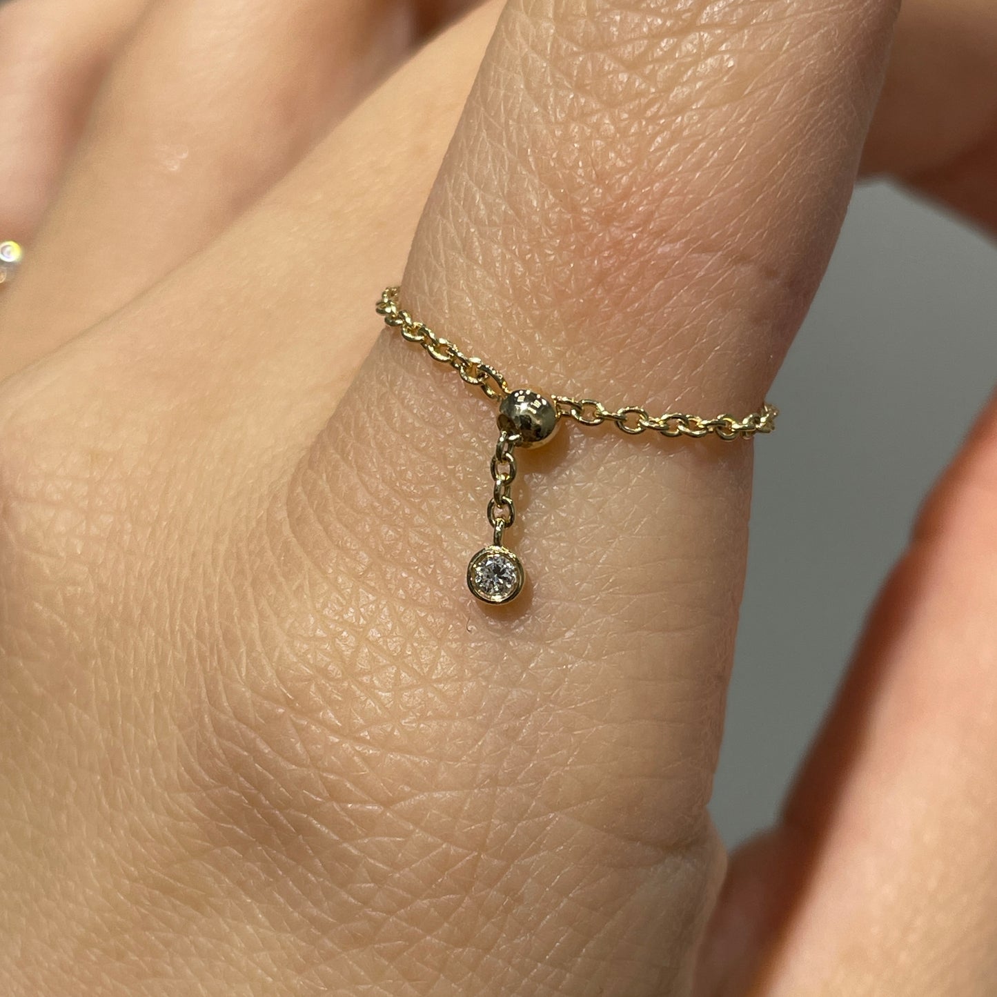 Lab diamond Marquise shape 0.3ct with baby diamond bezel chain ring