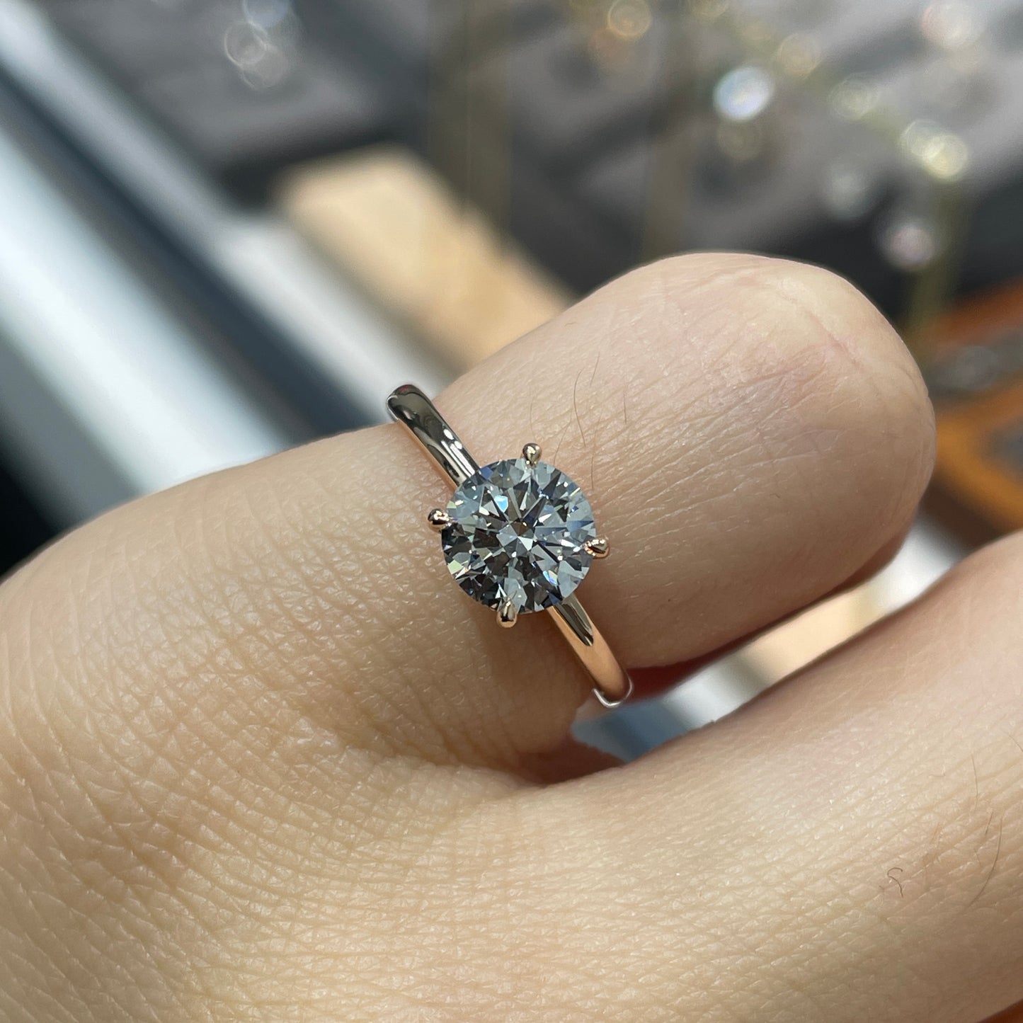IGI lab diamond 1ct round four-prong underhalo ring