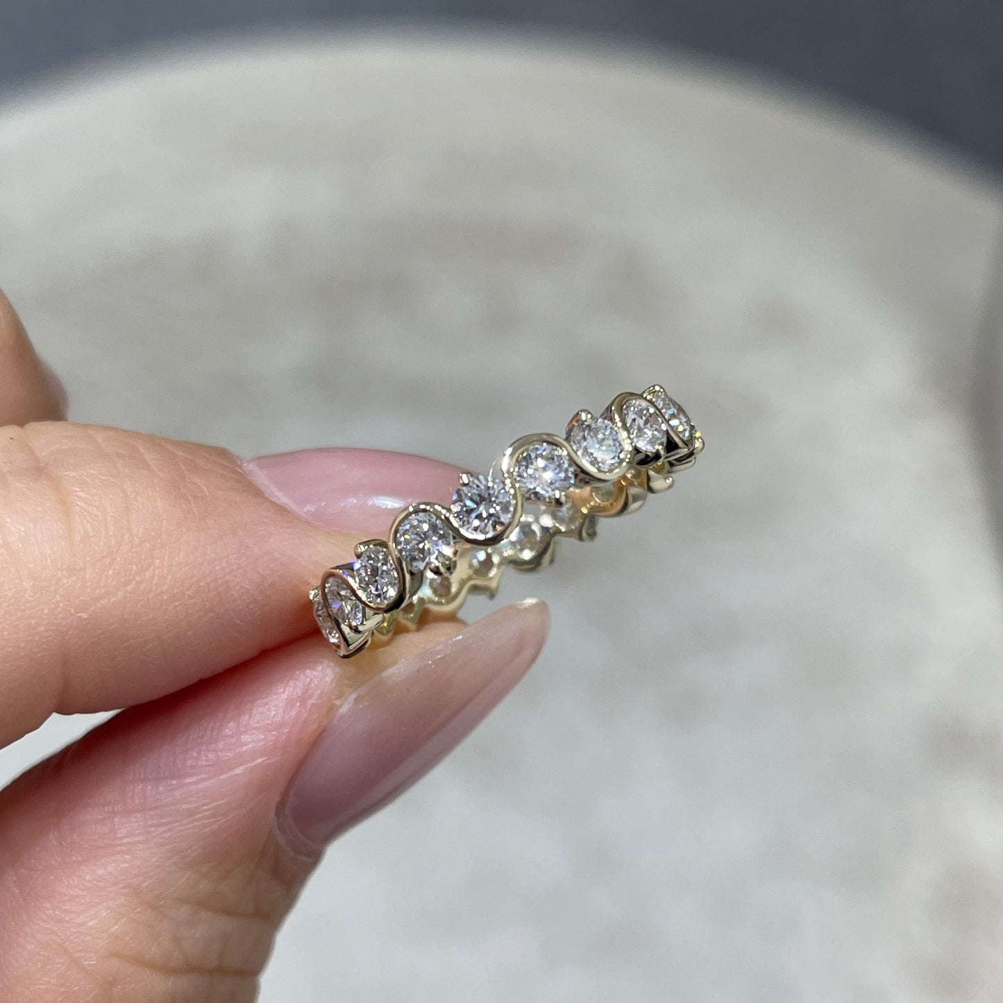 9K lab diamond round 1.6ct infinite wave full eternity ring