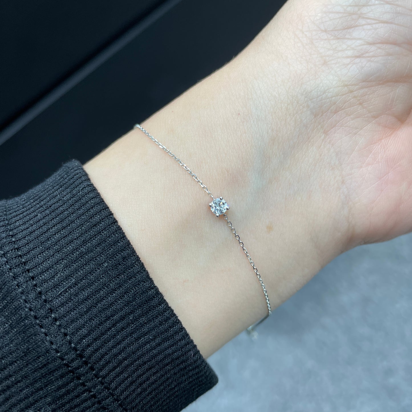 Lab diamond round 0.15ct four-prong bracelet