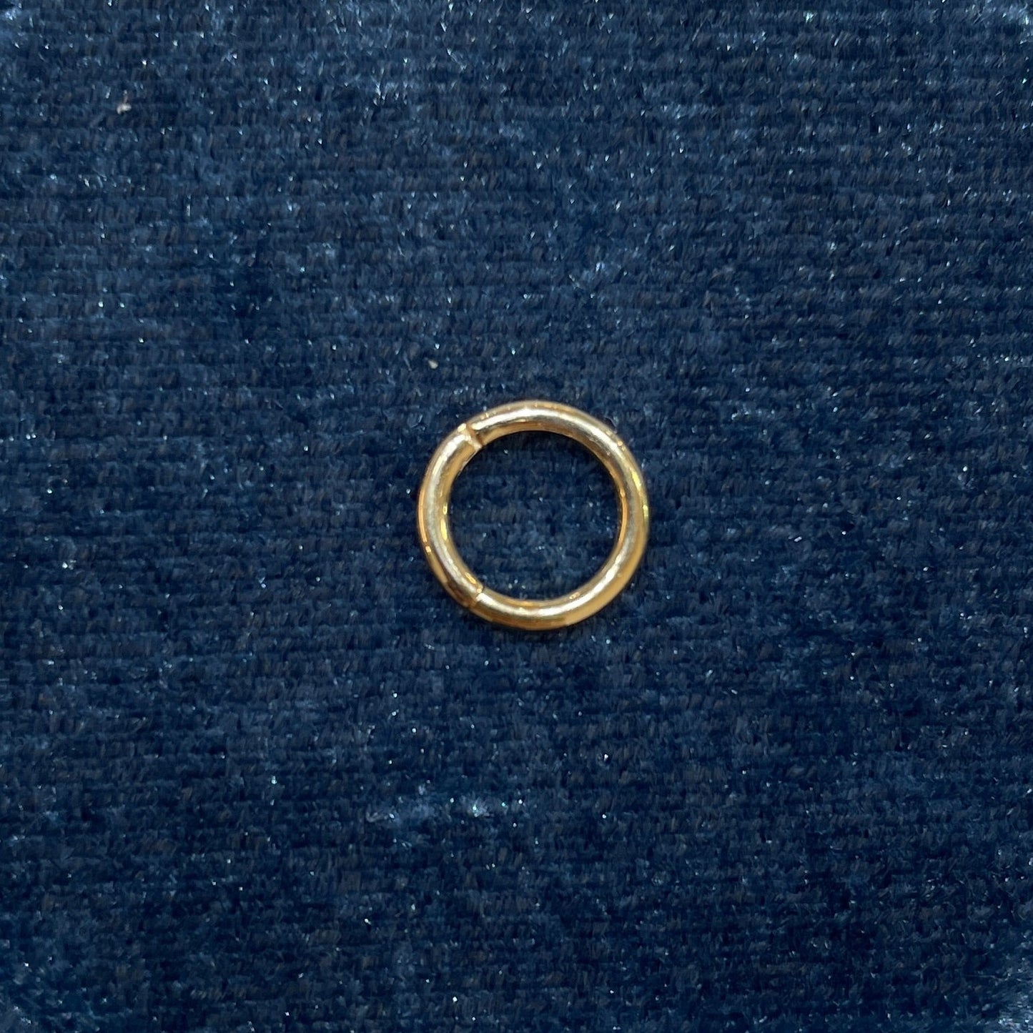 18k Infinity 6mm hoop earring - each