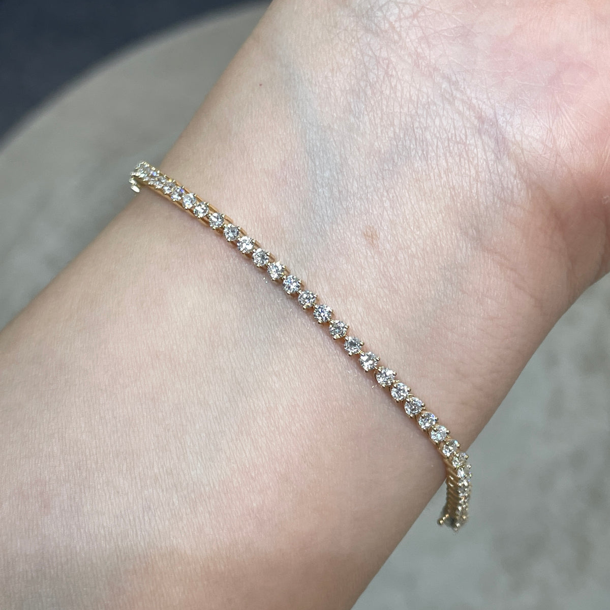 9k Lab diamond round 2ct three-prong tennis bracelet