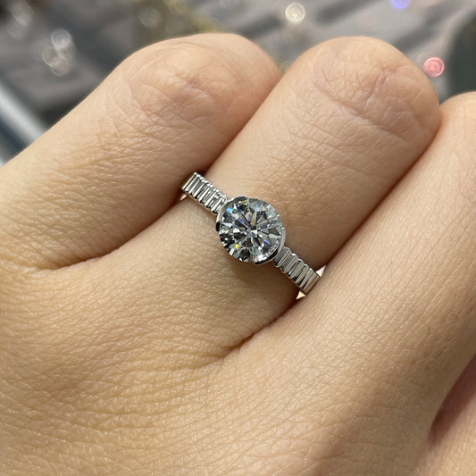 Lab diamond round 1ct half bezel straight vertical line band ring