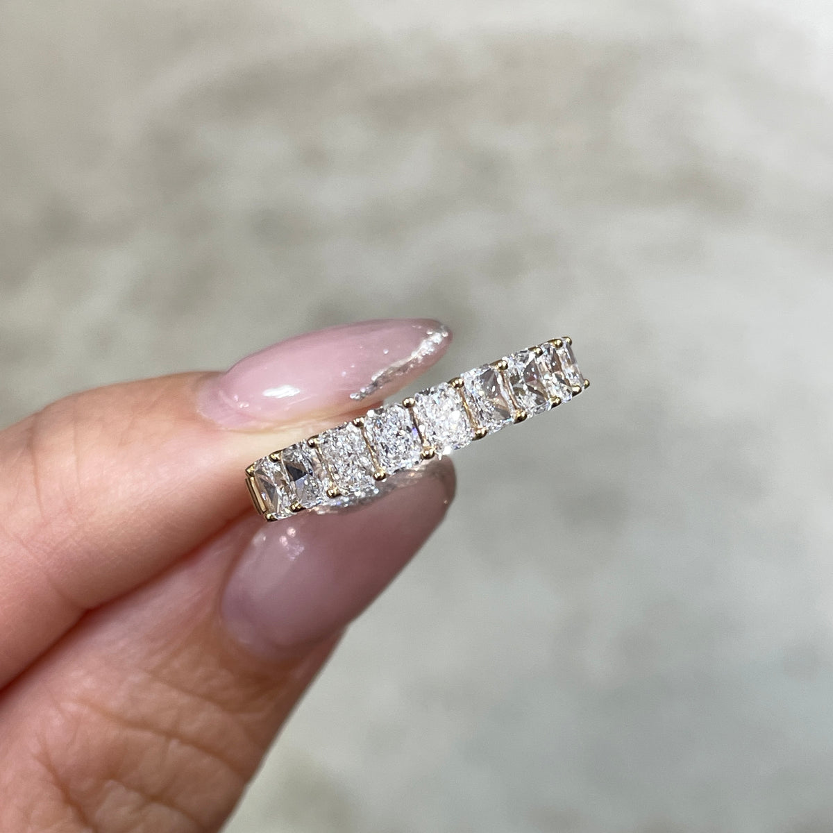 9k Lab diamond Radiant cut 1.35ct half eternity straight vertical line band ring