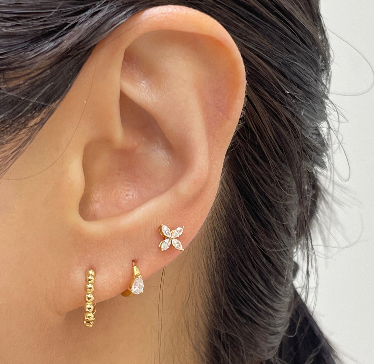 18k milgrain hoop earring-each