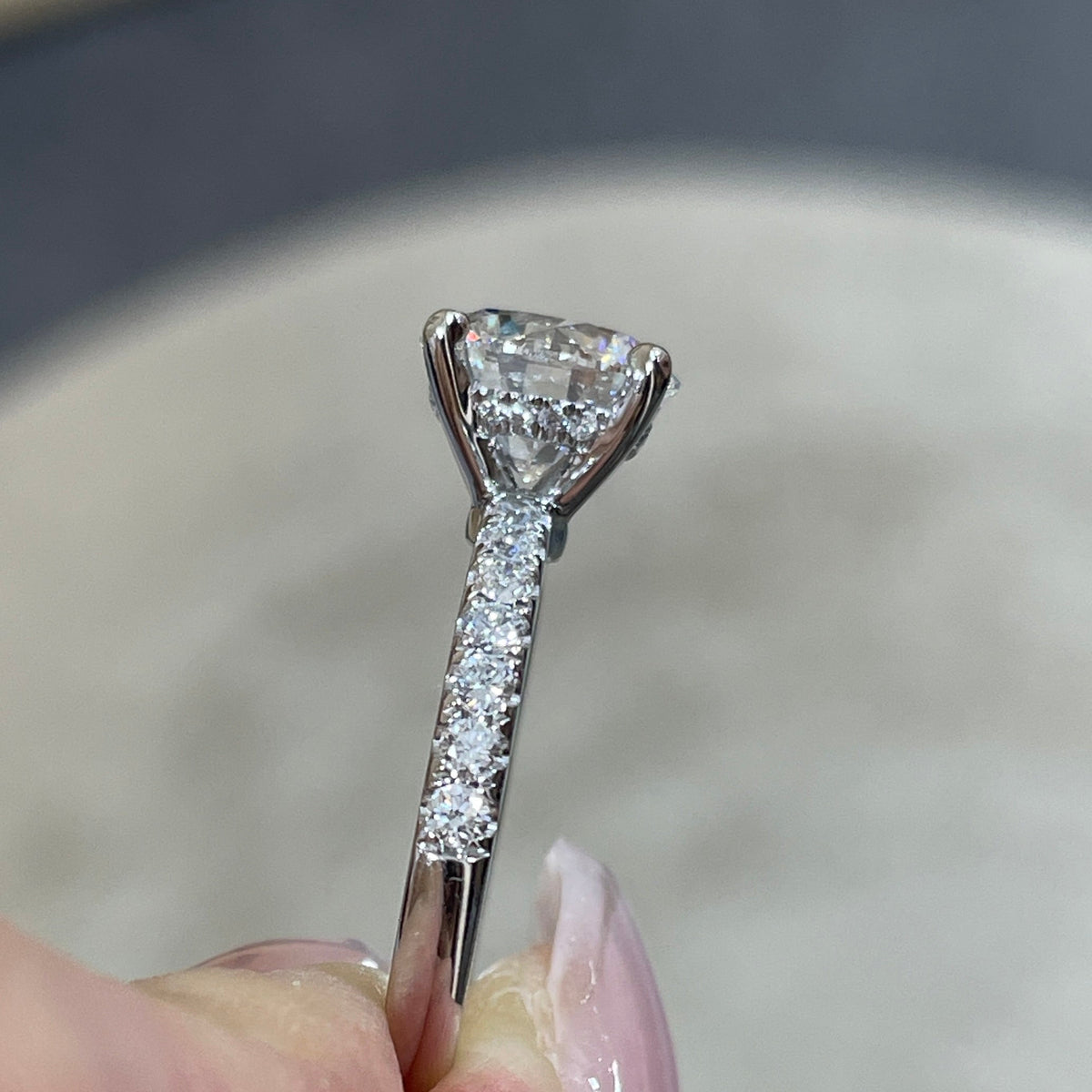 IGI lab diamond Round 2ct four-prong underhalo pave ring