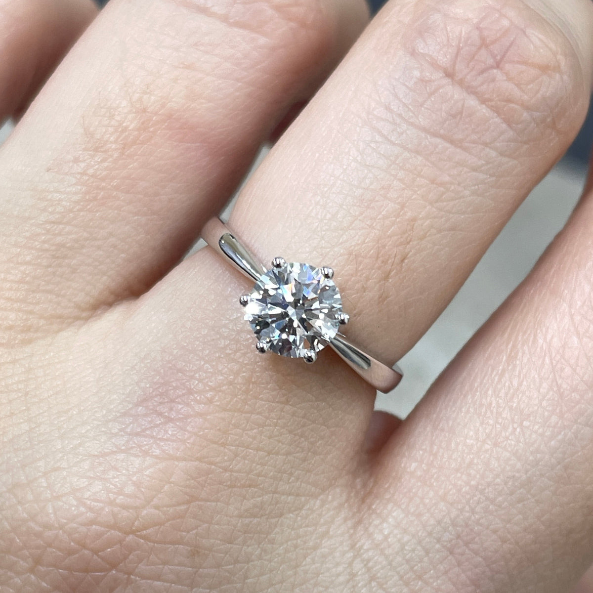 IGI lab diamond round 1.2ct six-prong underhalo ring