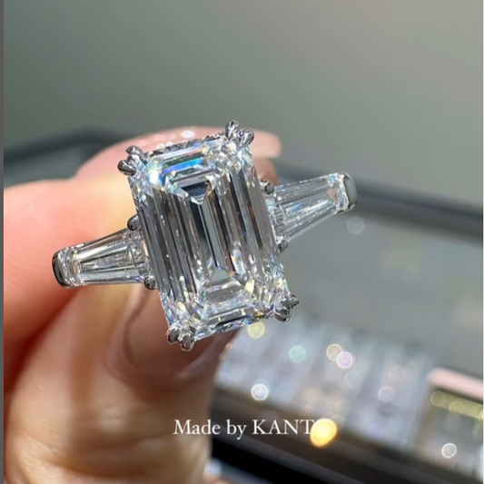 IGI Lab diamond Emerald cut 2ct and baguette 0.8ct three stone setting ring