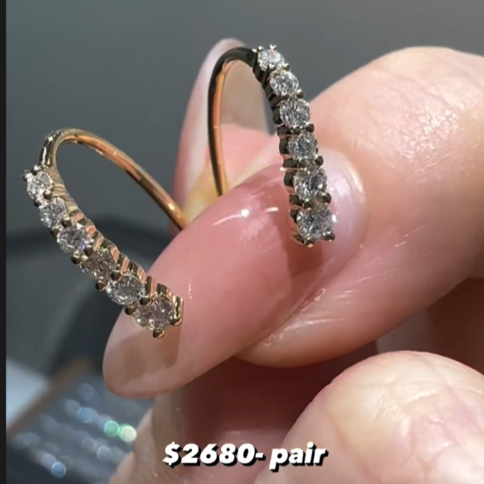 Lab diamond 0.3ct U-shaped earrings-pair